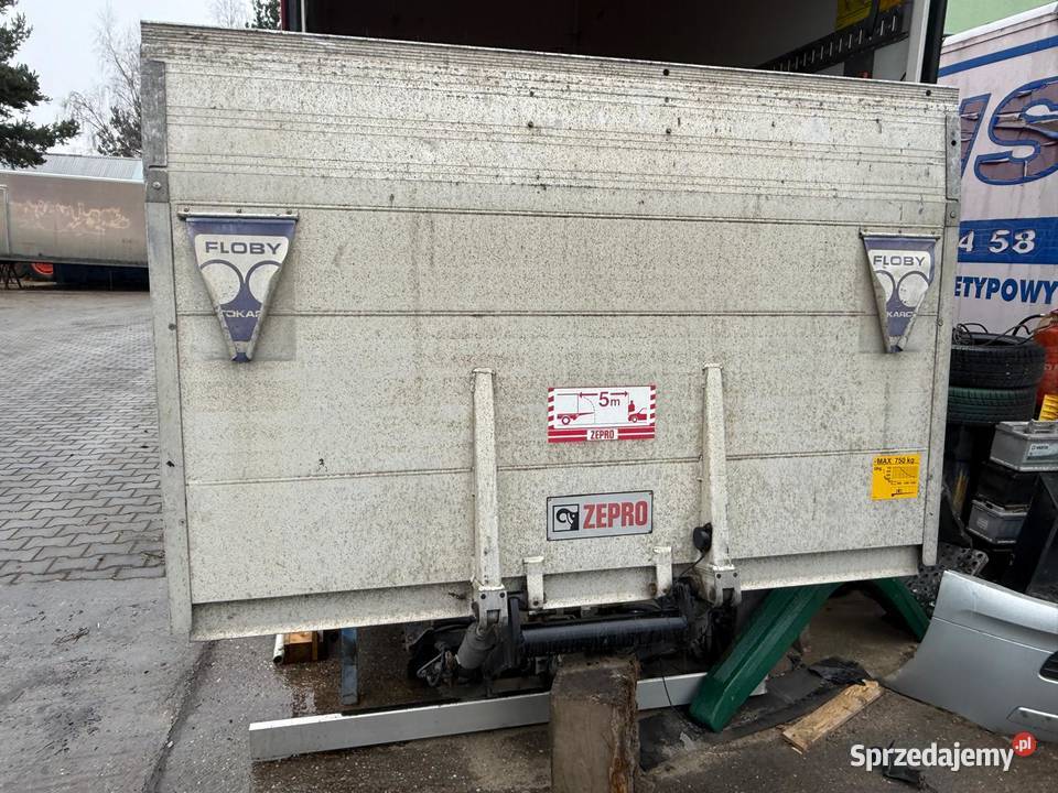 Kontener z windą Renault Master 3 2019 Rok produkcji 2019 Sieradz sprzedam