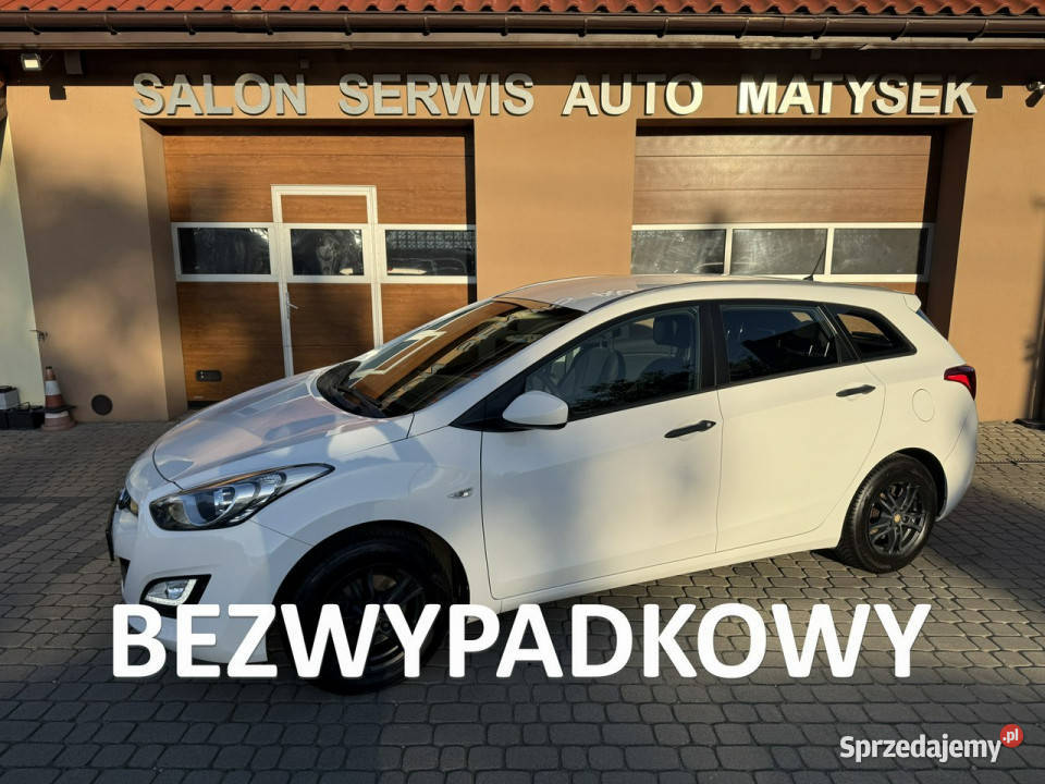 Hyundai i30 Rej012013 14 100 Klimatyzacja II komputer pokładowy Orzech