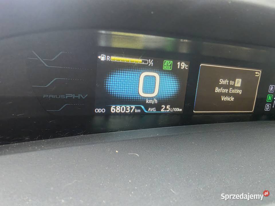 Toyota Prius PlugIn Hybrid 2017 Executive Sanok sprzedam