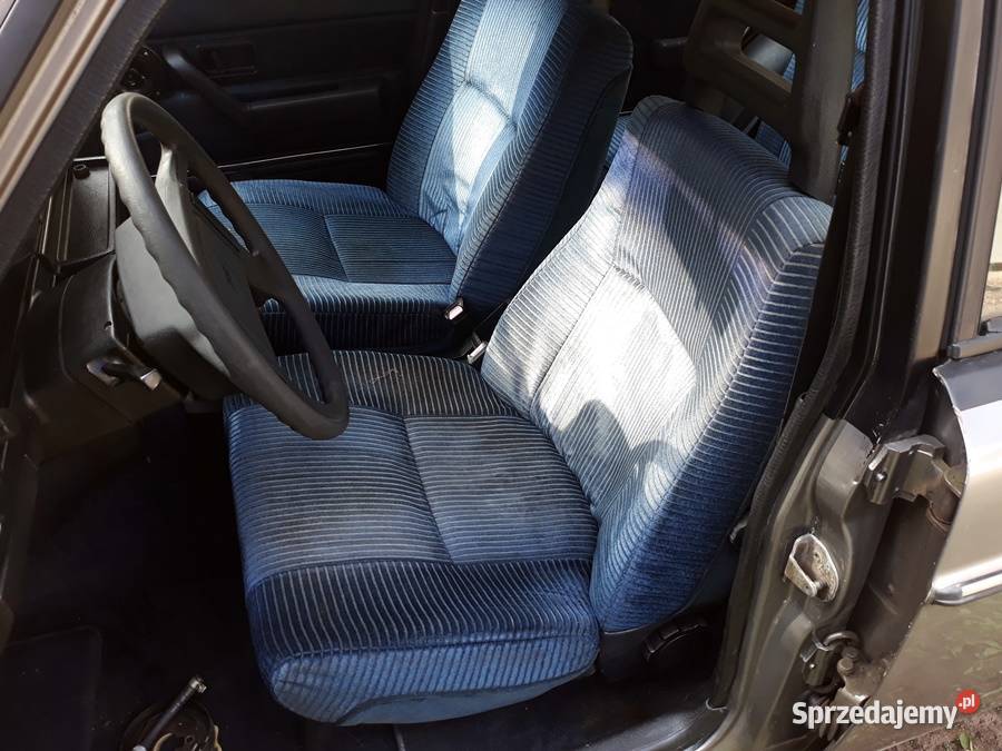 VOLVO 245
