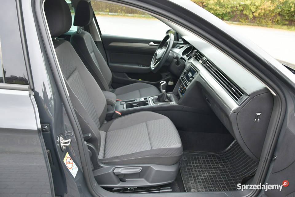 Volkswagen Passat 20TDi 150 Manual 2021r Polski Kampinos