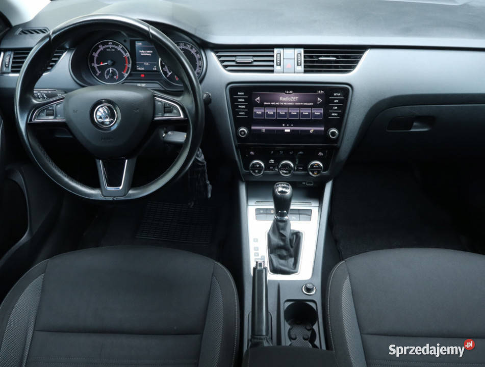 Skoda Octavia 20 TSI wielofunkcyjna kierownica Octavia
