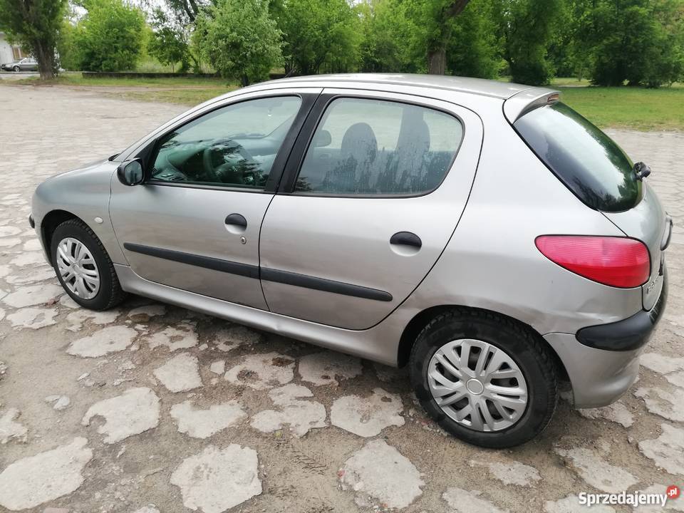 Peugeot 206 11 benzyna 2001 r 5 drzwi Warszawa