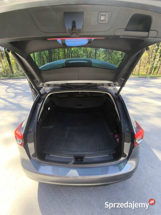 Opel Insignia Sport Tourer 15 Turbo 165 Automat Zielona Góra sprzedam