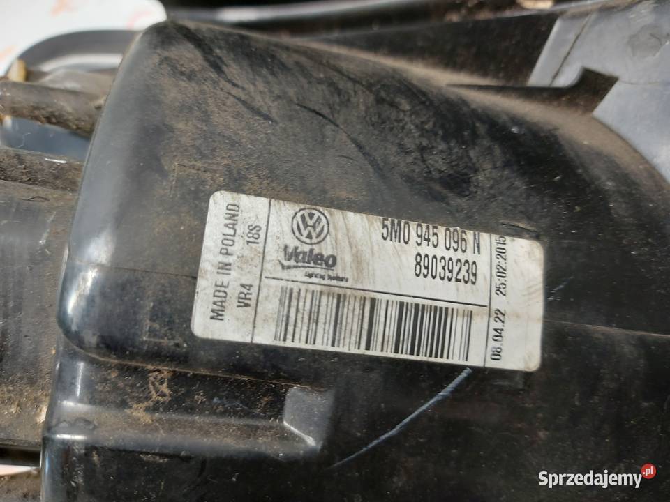 VW GOLF V PLUS 06r lampa prawa tył 5M0945096N Kielce