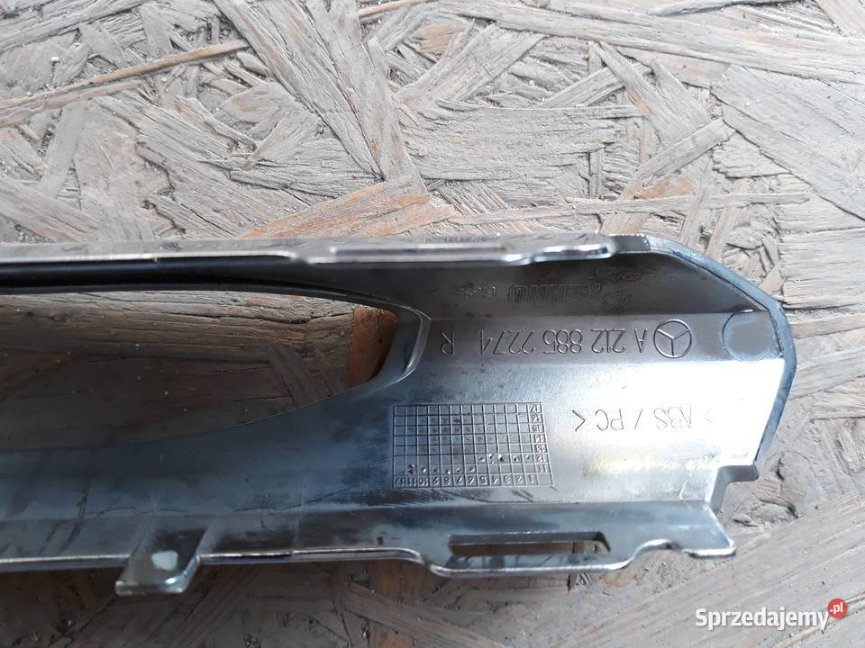 MERCEDES W212 LISTWA PRAWA CHROM PRAWY ZDERZAKA Międzychód