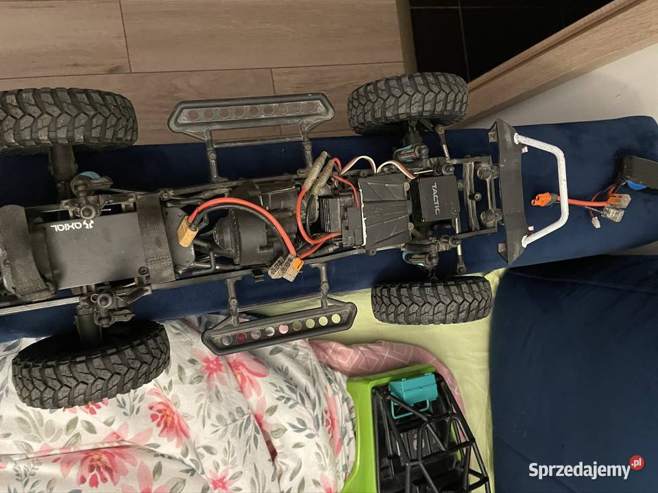 Sprzedam model rc Axial 1 scx 10 Cieszyn