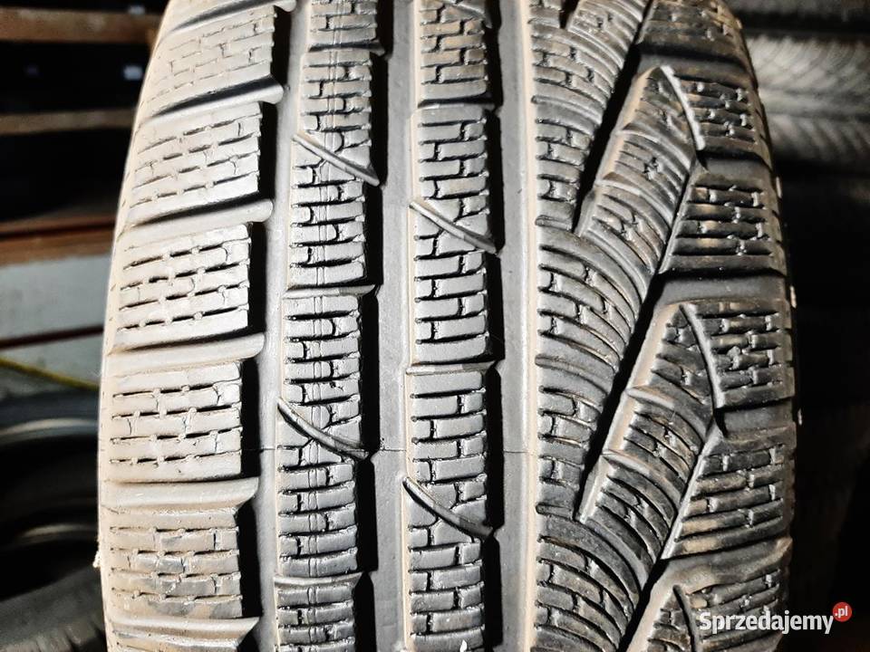 2x Opona UŻYWANA ZIMOWA 24555R17 PIRELLI 169 V do 240 km/h Zaścianki