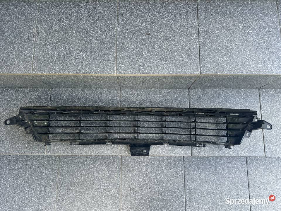 Toyota Auris II Lift Kratka Zderzaka 5311202670 osobowe Radziszów