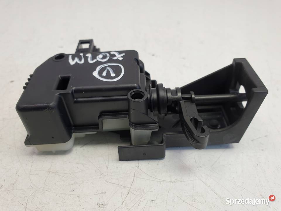 Mercedes W207 Coupe SIŁOWNIK KLAPKI WLEWU PALIWA sprzedam