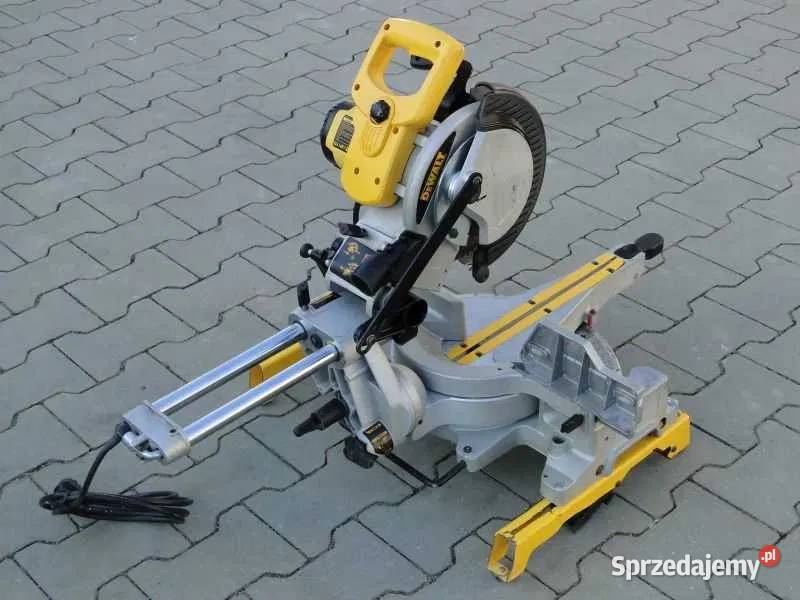 Ukośnica piła kapówka DEWALT DW 712 QS TELESKOP