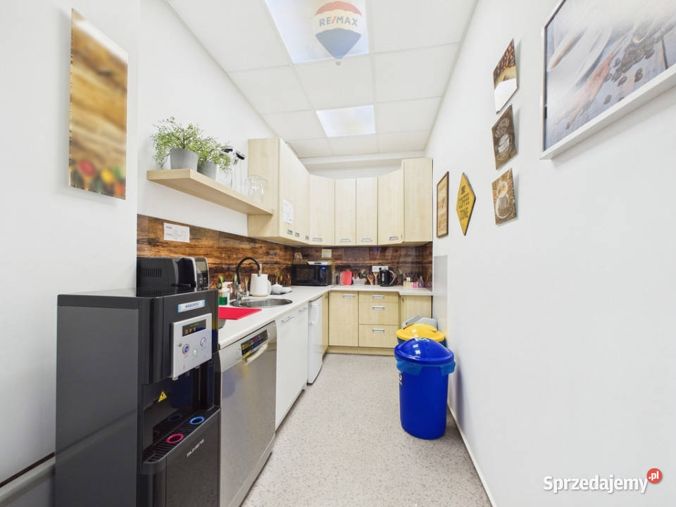 4 pietra w budynku biurowym na wynajem klimatyzacja Warszawa