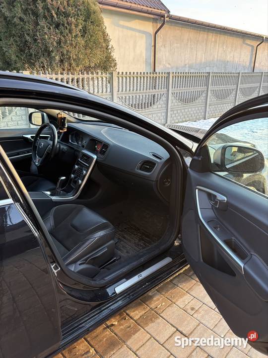 Volvo V60 D3 R design momentum przyciemniane szyby łódzkie