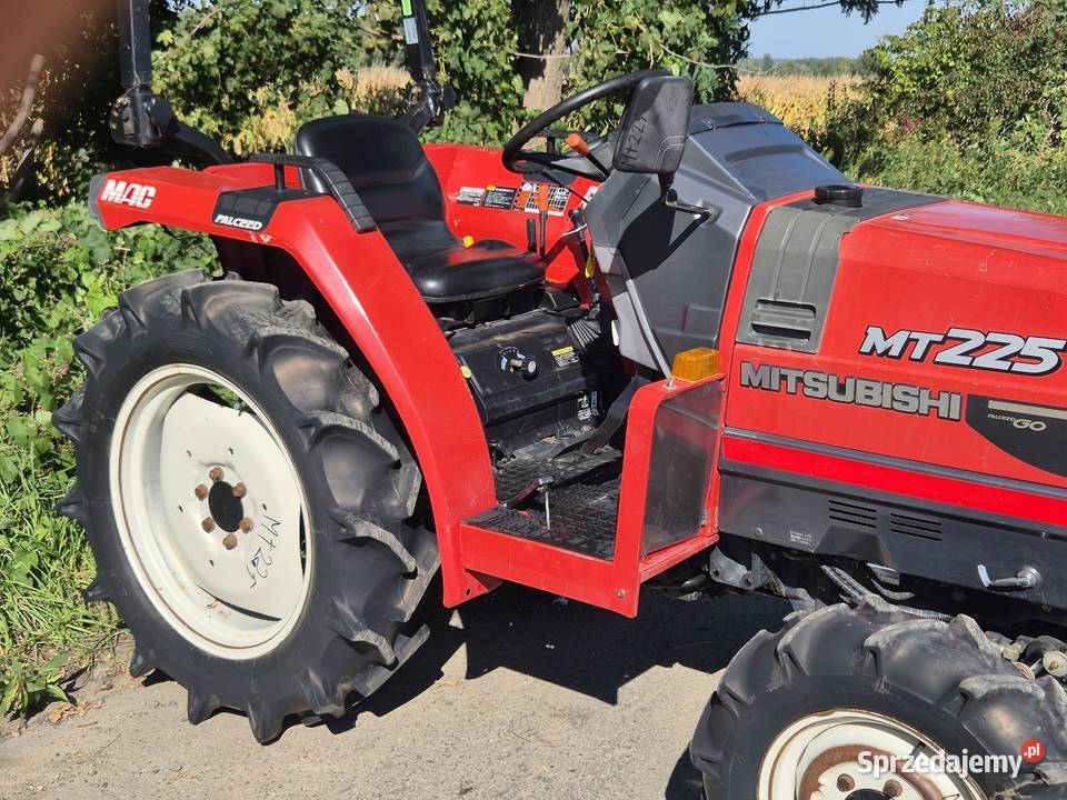 Traktorek MITSUBISHI MT225D 22 44 Wspomaganie Małuszyn