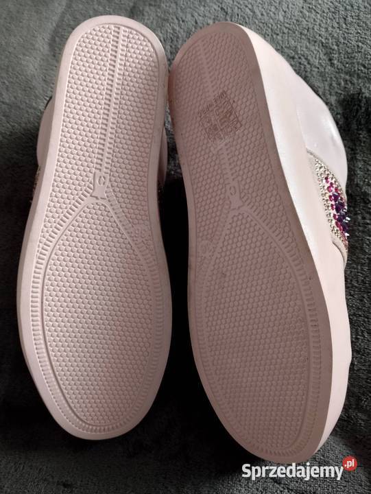 Buty Balada sportowe w rozmiarze 36 Tuchola