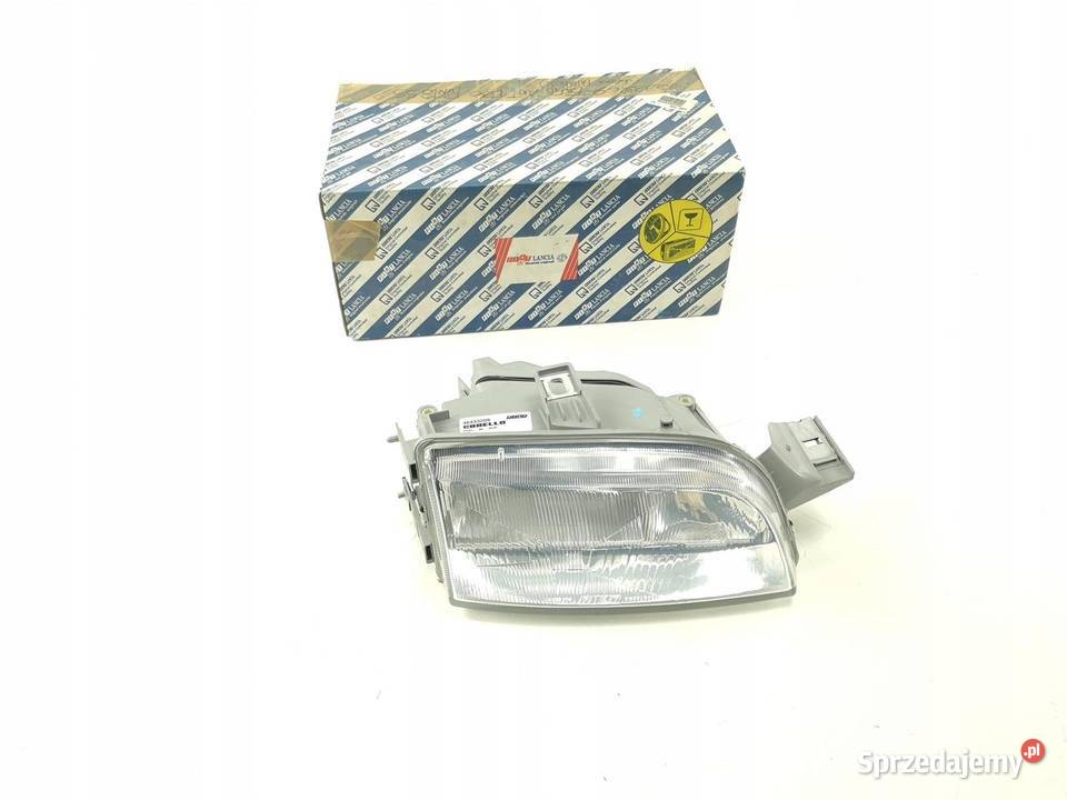 REFLEKTOR PRAWY PRZÓD FIAT PUNTO 19932000 osobowe