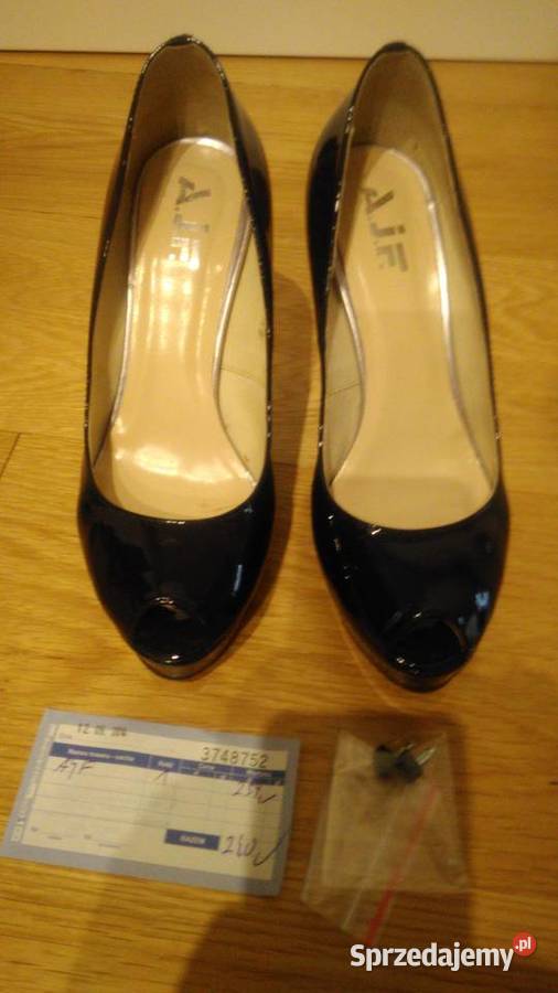 Szpilki granat skóra naturalna rozmiar 37