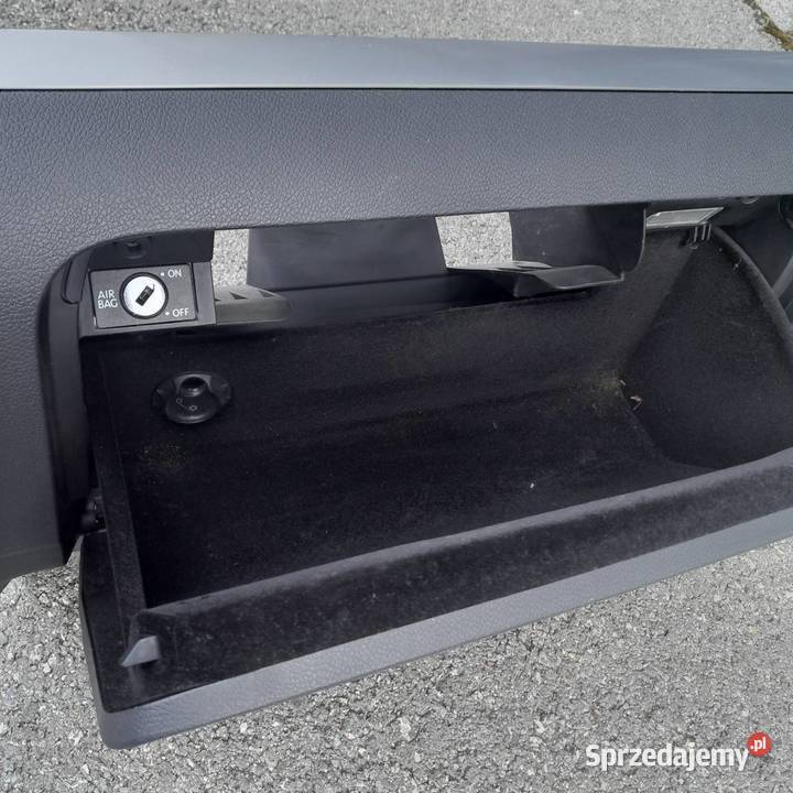 Schowek pasażera 1K1857290 VW Golf V Kombi Jetta osobowe Ryki