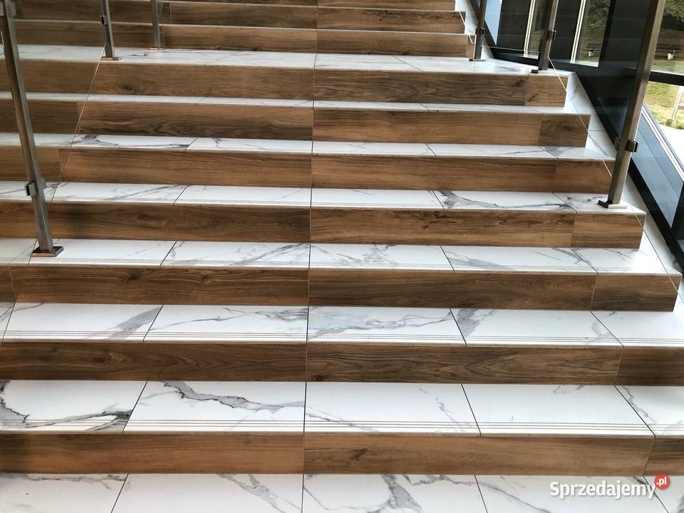 Płytki na schody BIAŁY MARMUR 100x30 CARRARA Łask