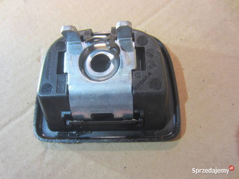 mocowanie uchwyt 8V0863503C vw troc skoda seat Szczecin