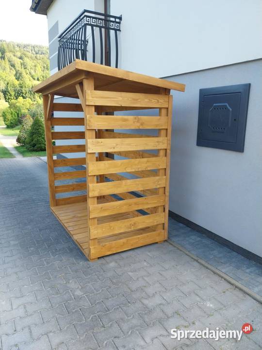 Drewutnia domek na drewno wiatka Tokarnia