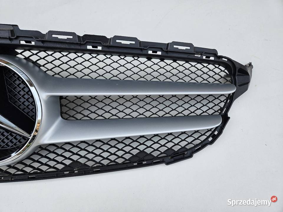 MERCEDES W205 1418 GRILL ATRAPA ZDERZAKA PRZÓD osobowe wielkopolskie Międzychód