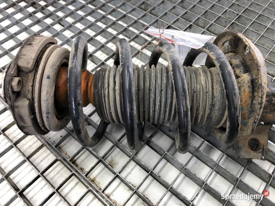 AMORTYZATOR PRAWY PRZÓD ZE SPRĘŻYNĄ AUDI A3 8P