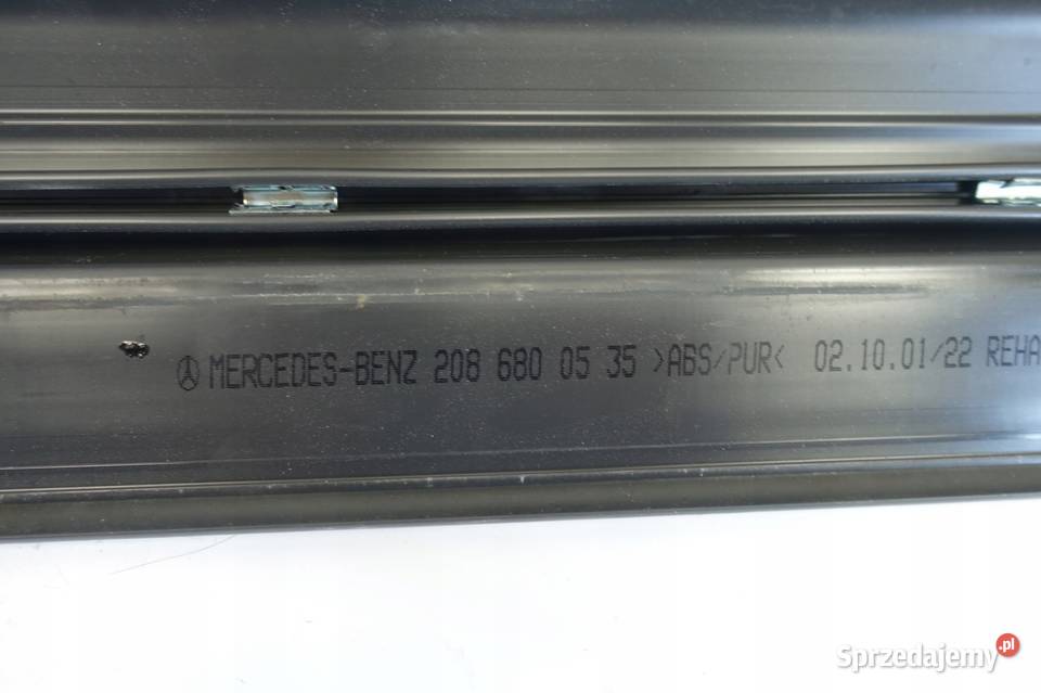 Mercedes W208 CLK 55 AMG PRZEDNIA LISTWA PROGOWA Rudka