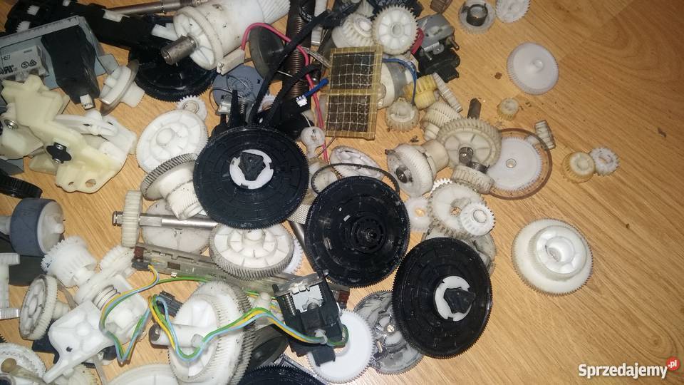 Różnego rodzaju plastikowe trybiki Części i akcesoria lubelskie Łęczna