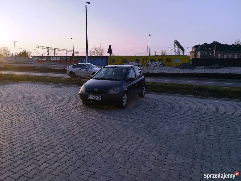 Toyota Yaris prywatnie I właściciel elektrochrom. lusterko wst. Poznań