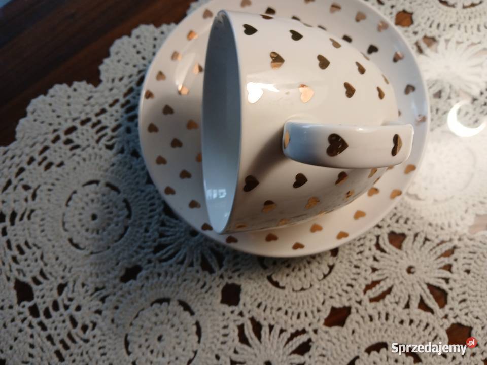 Porcelanowe kubki w serduszka i filiżanki Warszawa