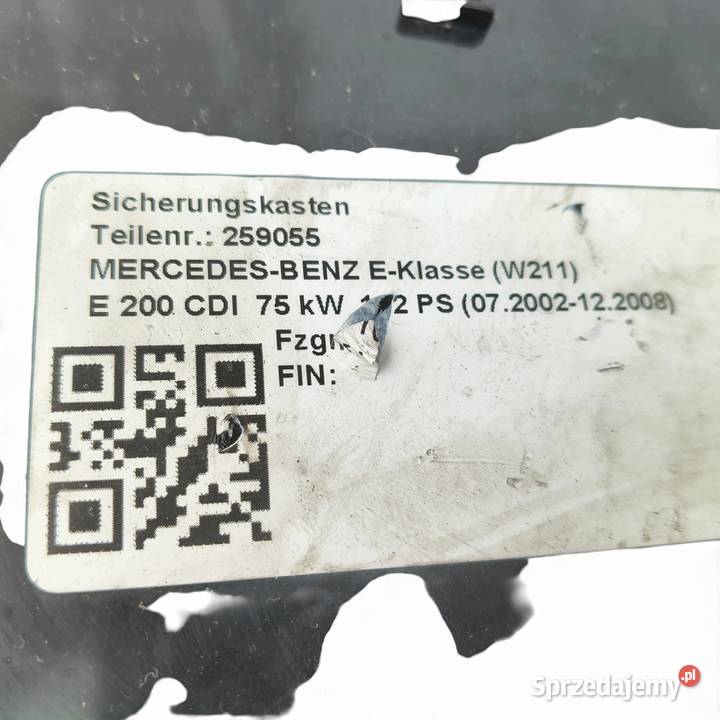 SKRZYNKA BEZPIECZNIKÓW Mercedes E klasa W211 osobowe lubelskie Chełm
