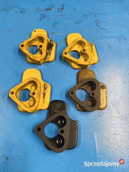 Podstawka podstawa gaźnika izolator Fiat 126p Warszawa