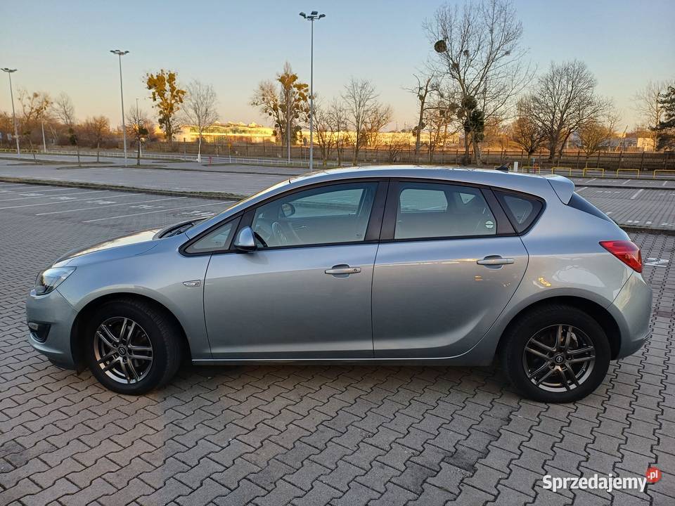 Opel Astra J LIFT 14 T Navigacja Klimatronik centralny zamek Toruń