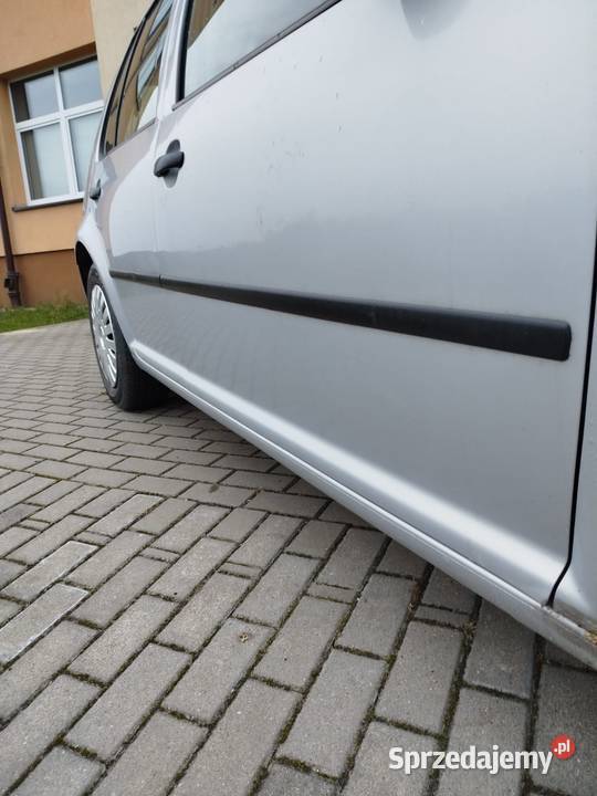 Volkswagen Golf 14 benzyna Narol