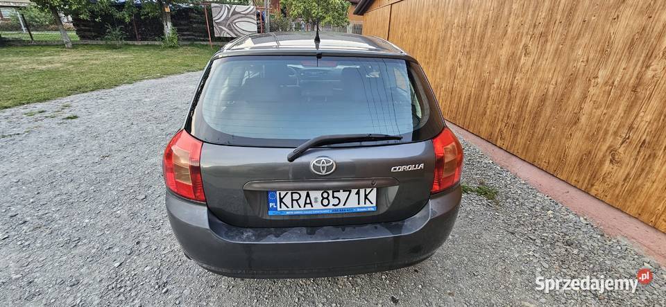 Toyota Corolla E12 14 VVTi 97 2004 257 Hatchback