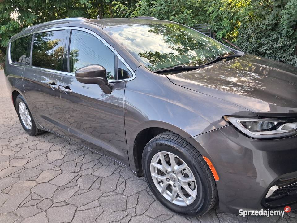 Chrysler Pacifica Touring L 2021 polift Radzymin