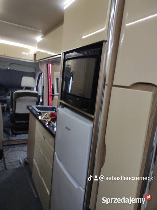 VW Crafter Kamper 2018 12V230 Fotowoltaika WC Nowy Sącz