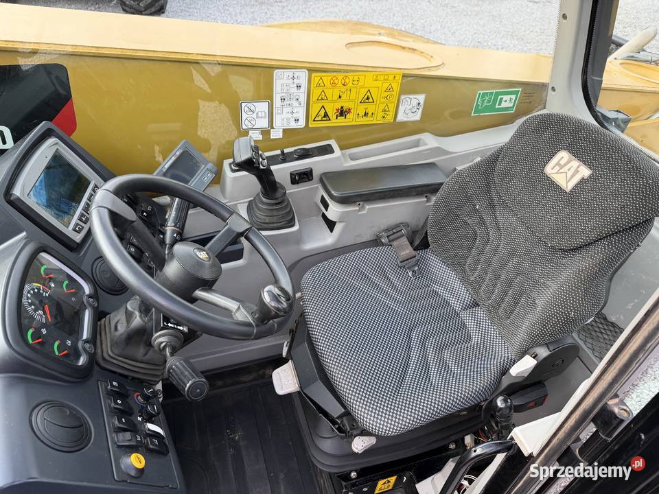 Caterpillar TH 357D ładowarka teleskopowa CAT Zambrów