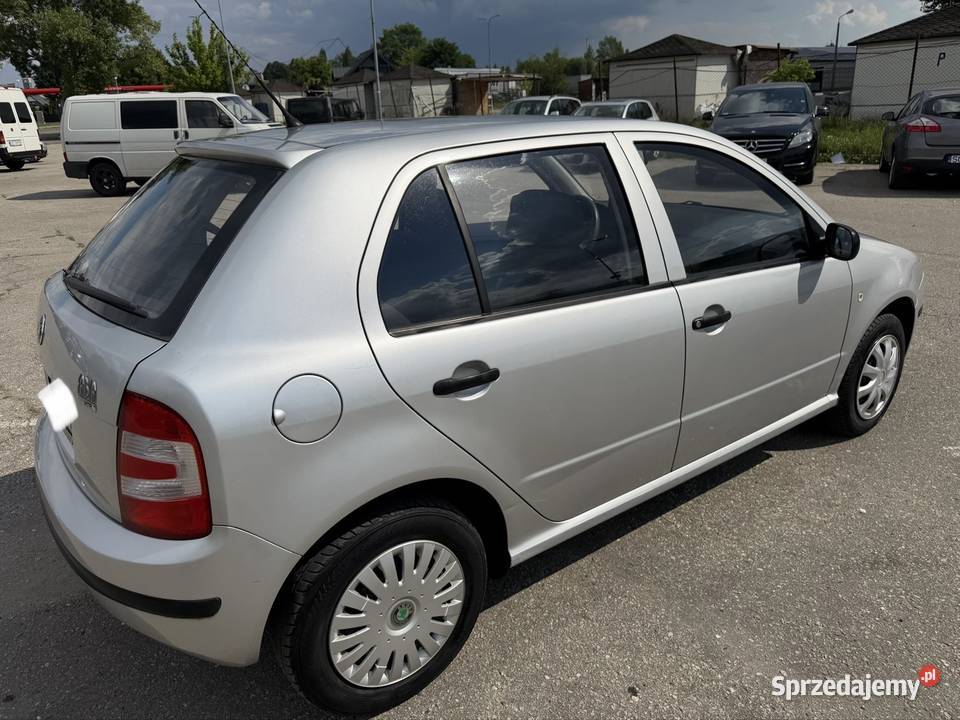Skoda Fabia 200405 12 klima