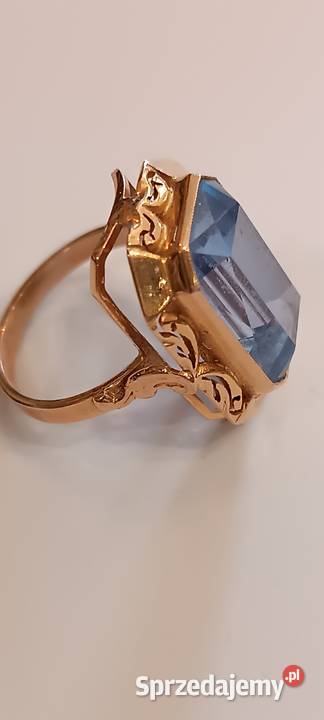 Złoty pierścionek pr 14 830 gram Topaz II poł XX małopolskie