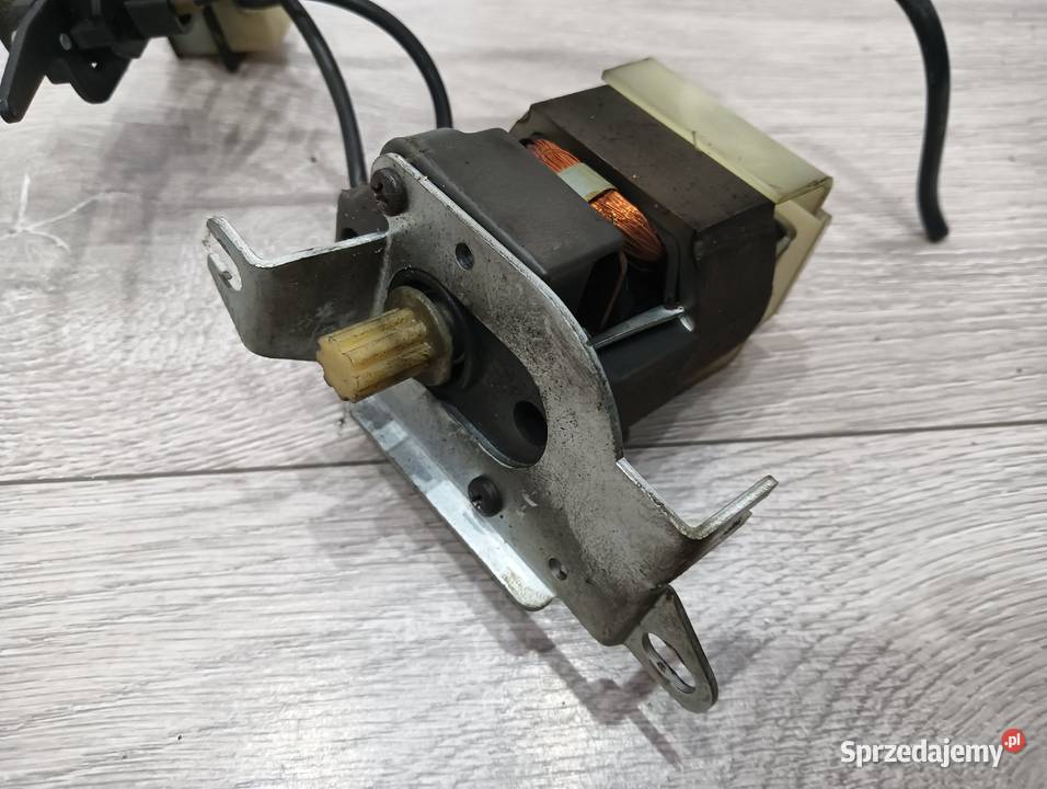 Silnik do Łucznik 877 do klasy 800 i singer Wałbrzych