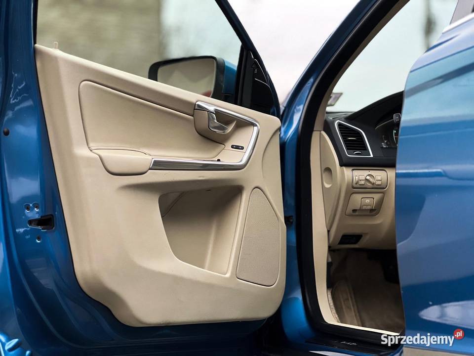 Volvo Xc60 T5 AWD Rok produkcji 2015 Ostrowiec Świętokrzyski