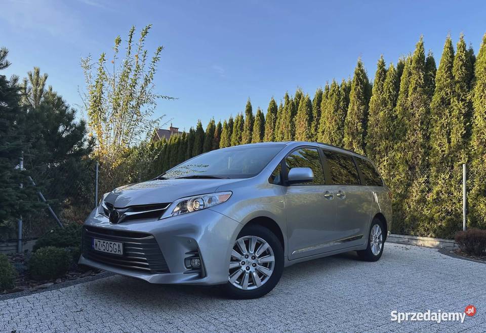 Toyota Sienna 2017 XLE Grójec