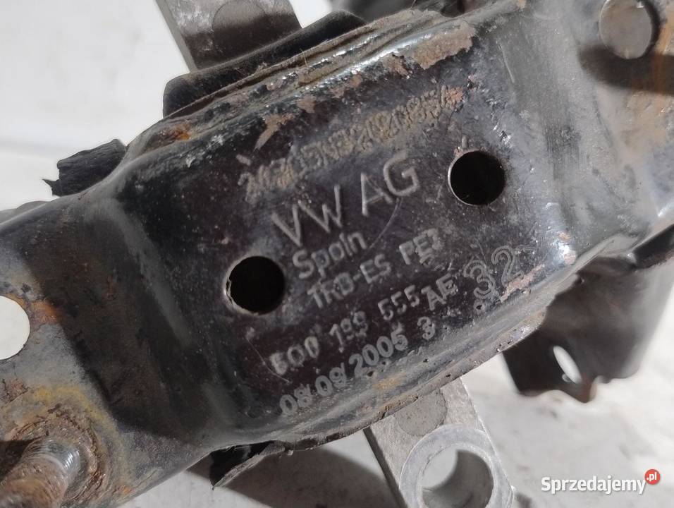 ŁAPA PODUSZKA SKRZYNI VW POLO 5Q0199555 Części montażowe