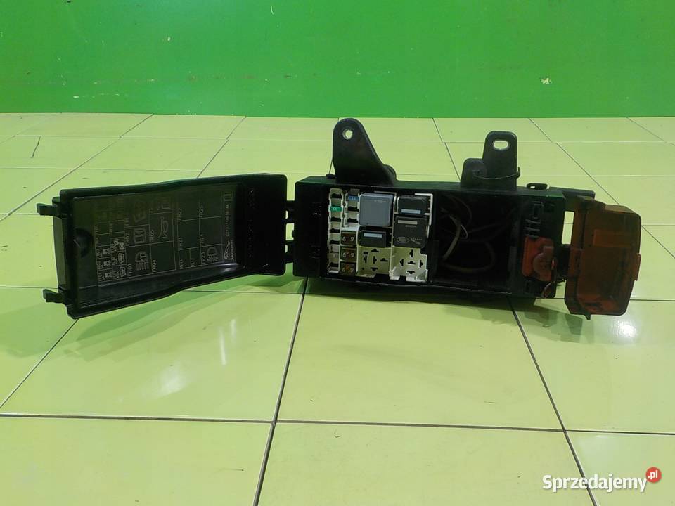 JAGUAR XE 20 D 16r SEDAN 4D skrzynka