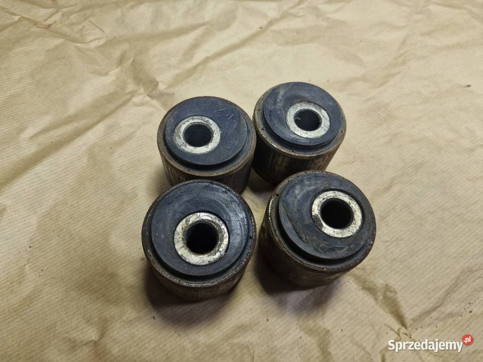 Tuleje acentryczne przedniego wahacza nissan Siechnice