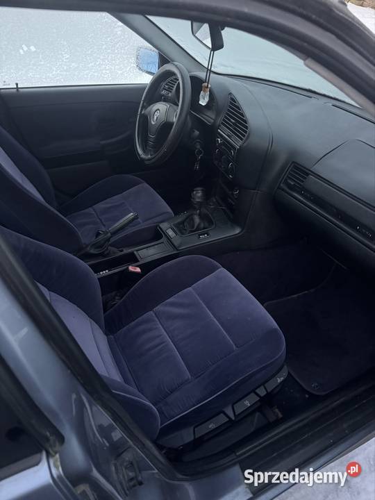 Bmw e36 sedan 16 benzyna ORYGINAŁ manual Jarosław