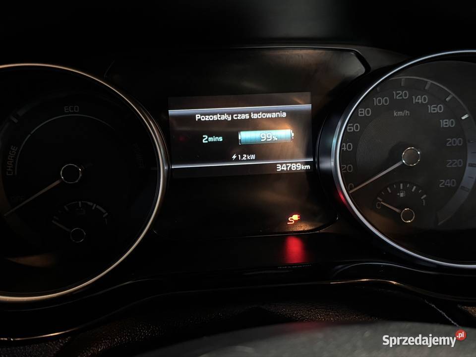 Kia Ceed PHEV 20232024 34 LBusiness Linę niebieski Byczyna