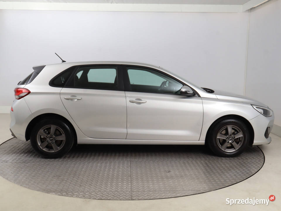 Hyundai i30 14 CVVT klimatyzacja dolnośląskie Bielany Wrocławskie